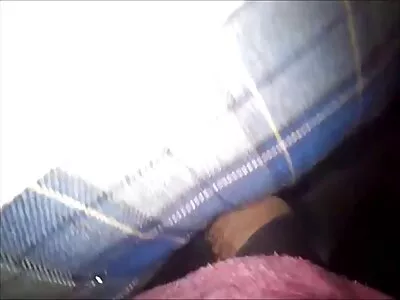 Две възбудени птици правят хардкор секс, докато novi porno klipove другите гледат