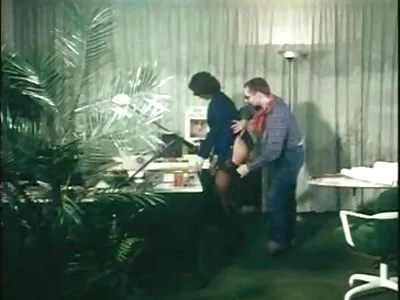 Извратени лесбийки мацки porno klipove s правят парти на фетиш лесбийки тройка
