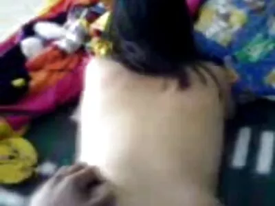 Руска двойка се снима, докато има хардкор balgarski porno klipove копулация