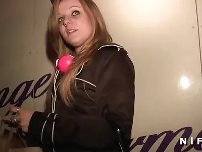 Мацката язди голям porno seks klipove петел, за да накара притежателя си да се присъедини към нейната религия