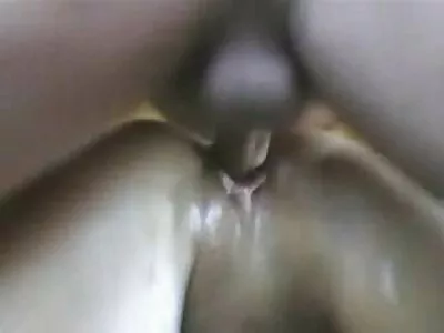 Нагъната естествена мадама скача на това голямо кълче porno sex klipove
