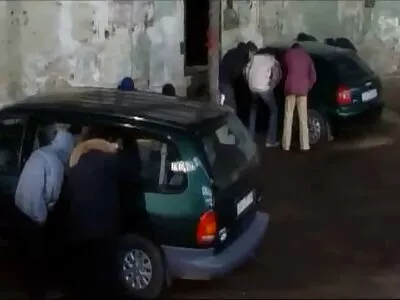 Възбудена колежанка прецакана вместо да учи porno video klipove за пари