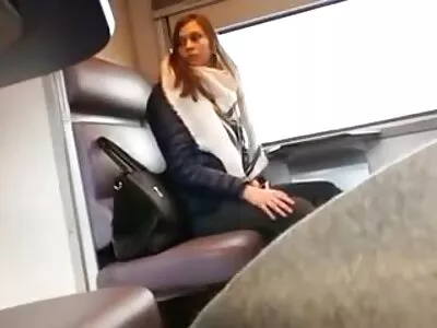 Curvy MILF besplatno porno klipove ще му позволи да изследва всичките й прелести по тялото