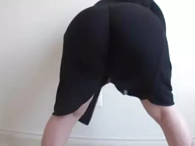 Момчето е porno seks klipove влюбено в MILF и я моли за анално удряне