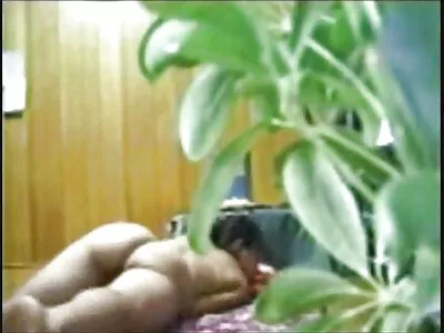 Възбуден мъж набива любимата си порно free porno klipove звезда в празен ресторант