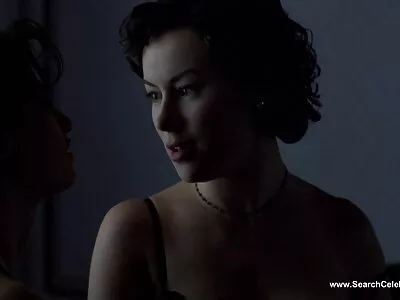 Миниатюрна bezplatno porno klipove брюнетка тийнейджър е нетърпелив за някои чукане на открито