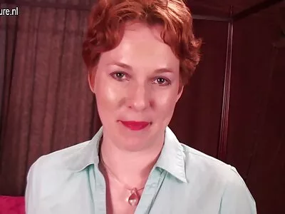 Три зашеметяващо горещи лесбийки onlain porno klipove в феерия за секс играчки