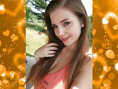 Брюнетка латино besplatni porno klipove красавица смуче и се вози на почивка