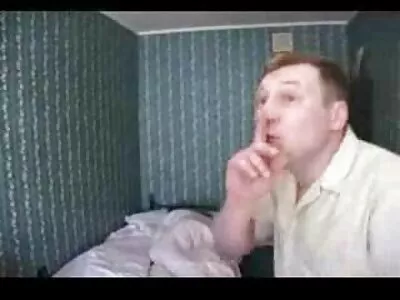Красивата дама Лена Пол се прецака в seks porno klipove хотелската стая